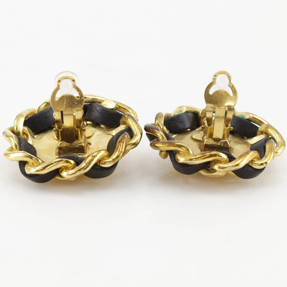 CHANEL Vintage Black Leather Logo Earrings - Picture 4 of 13
